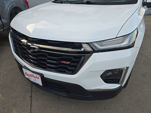Used 2022 Chevrolet Traverse RS image 16