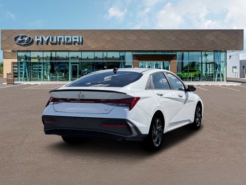 New 2026 Hyundai Elantra Sport image 7
