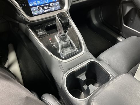 Used 2024 Subaru Outback Limited image 29