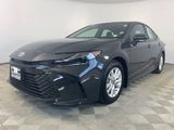 Used 2025 Toyota Camry LE image 3