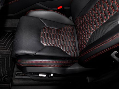 Used 2020 Lamborghini Urus image 31