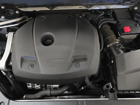 Used 2019 Volvo XC90 T6 Momentum w/ Advanced Package image 33