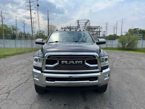 Used 2018 RAM 2500 Limited AWD/4WD image 2