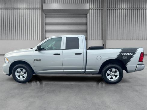 Used 2017 RAM 1500 Express AWD/4WD image 2