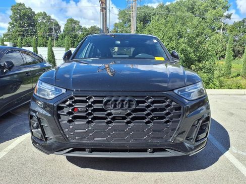 Used 2023 Audi SQ5 Premium Plus w/ Premium Plus Package AWD/4WD image 2