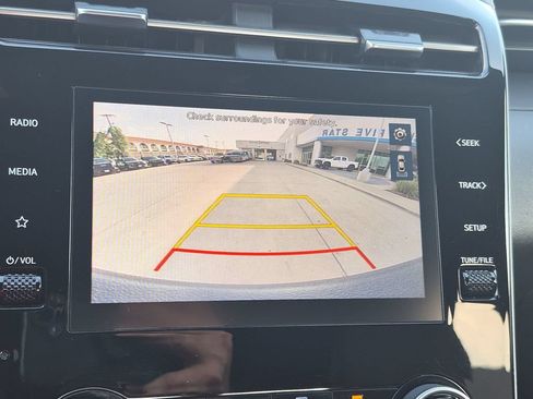 Used 2024 Hyundai Santa Cruz SE FWD image 17