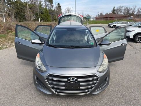 Used 2016 Hyundai Elantra GT image 24
