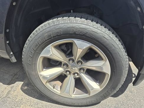 Used 2019 RAM 1500 Limited AWD/4WD image 6