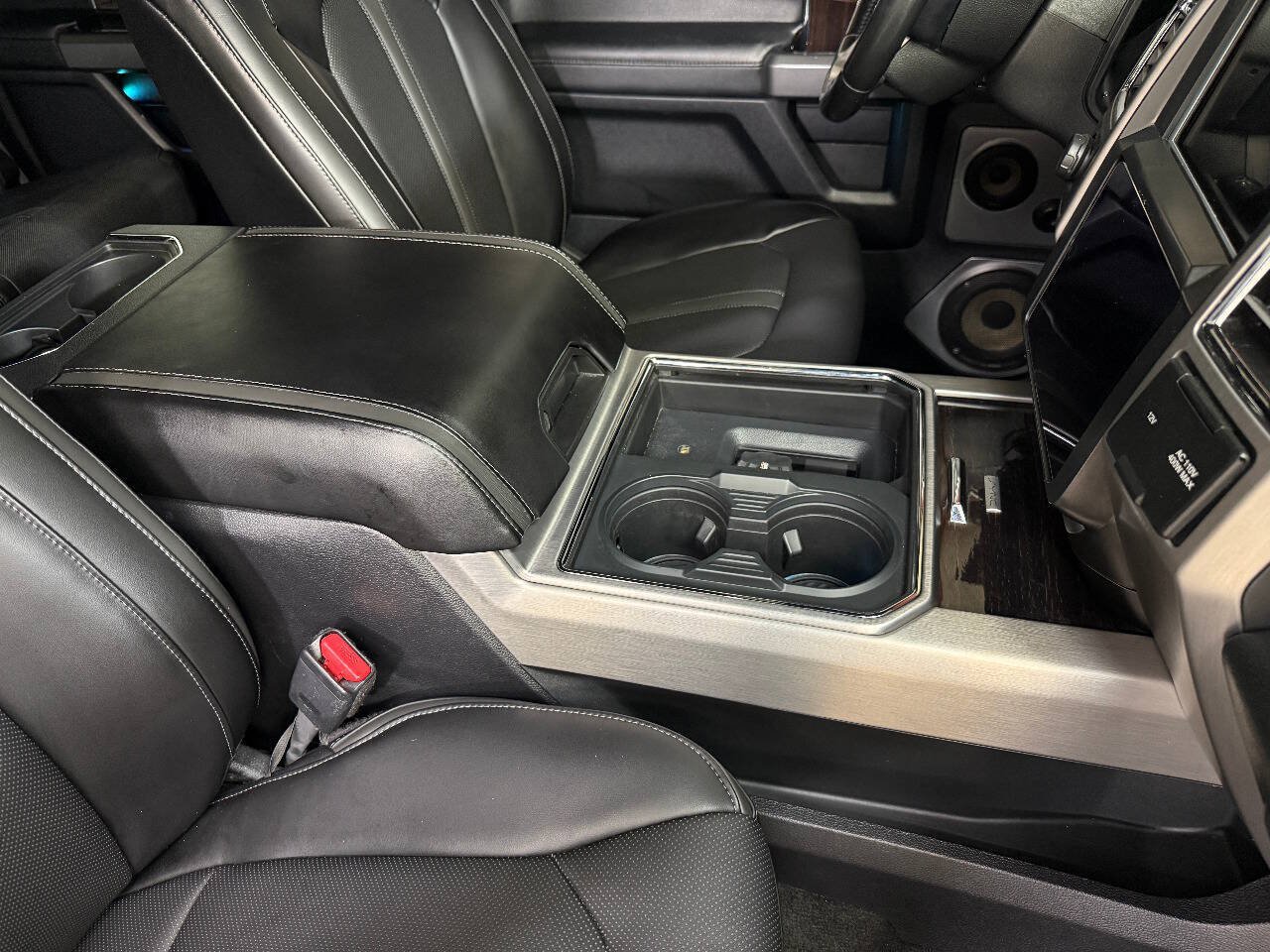Used 2017 Ford F350 Platinum w/ Platinum Ultimate Package AWD/4WD image 40