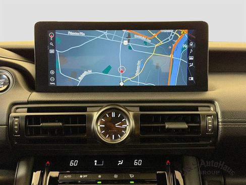 Used 2025 Lexus IS 500 RWD image 18