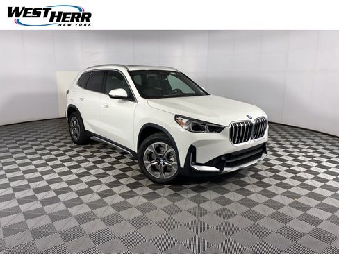 New 2026 BMW X1 xDrive28i w/ Technology Package image 1