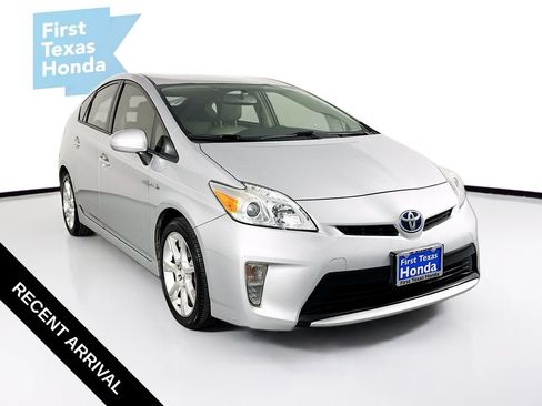 Used 2014 Toyota Prius Three FWD image 1