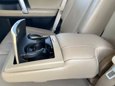 Used 2016 Toyota 4Runner Limited image 42