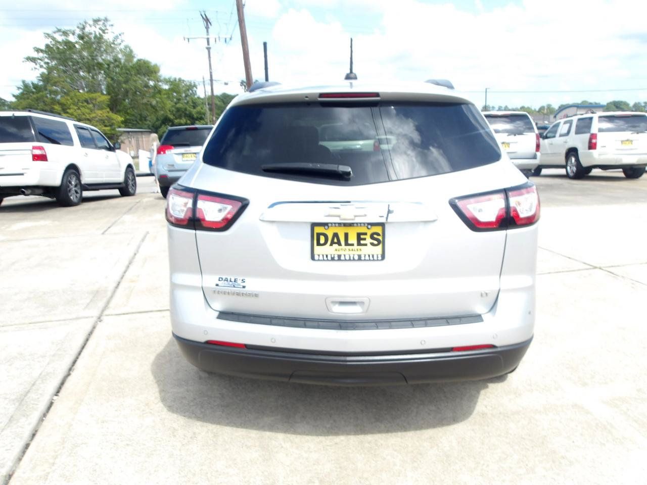 Used 2017 Chevrolet Traverse LT FWD image 12