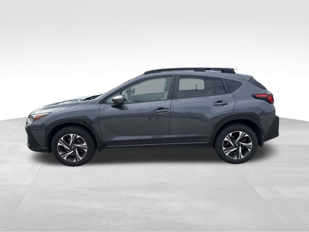 Used 2025 Subaru Crosstrek 2.5i Premium AWD/4WD image 2