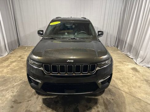 Used 2024 Jeep Grand Cherokee Limited AWD/4WD image 5