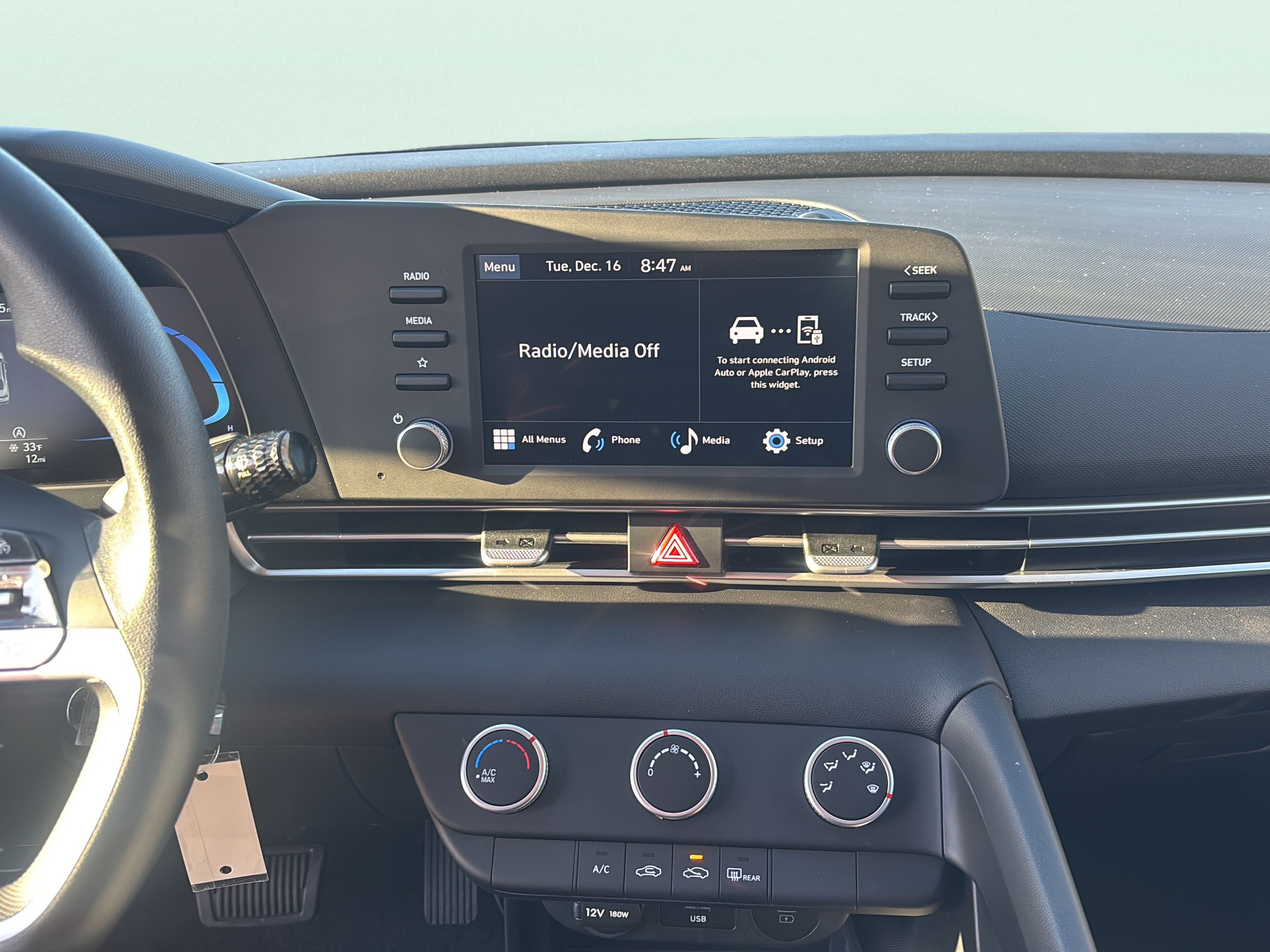 Certified 2026 Hyundai Elantra SE FWD image 11