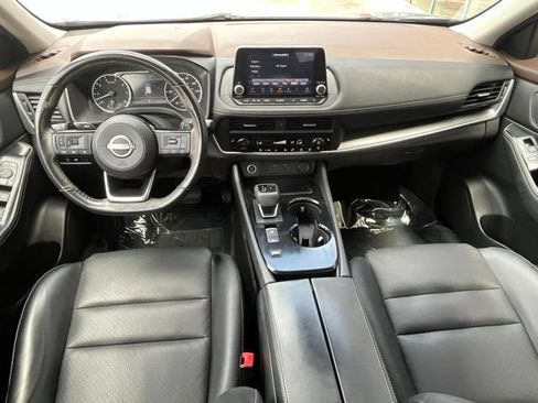 Used 2023 Nissan Rogue SV w/ SV Premium B Package FWD image 12