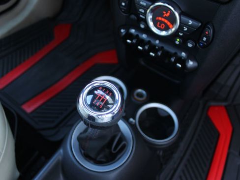 Used 2011 MINI Cooper John Cooper Works image 17