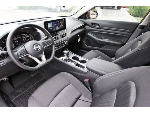 New 2026 Nissan Altima 2.5 SV w/ SV Special Edition Package FWD image 12