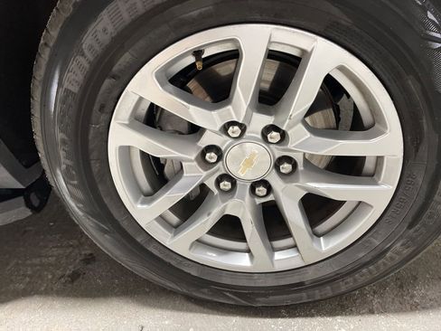 Used 2023 Chevrolet Suburban LT image 51