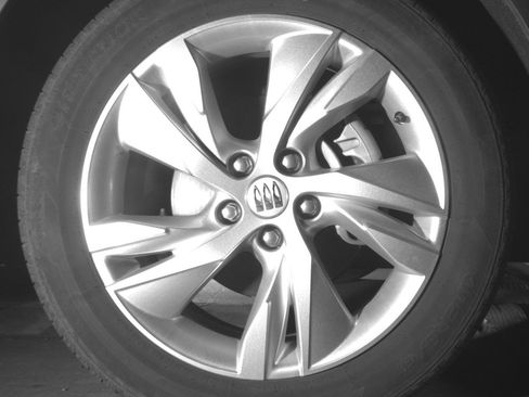 Used 2025 Buick Encore GX Preferred AWD/4WD image 13