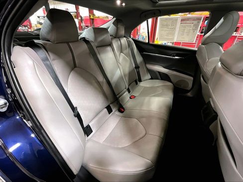 Used 2022 Toyota Camry XSE image 26