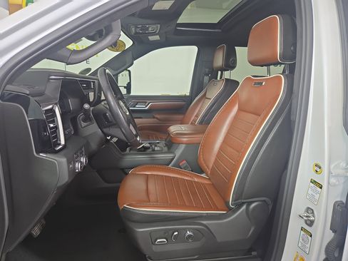 Used 2024 GMC Sierra 3500 Denali Ultimate image 11