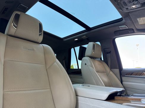 Used 2021 Cadillac Escalade Sport Platinum image 20