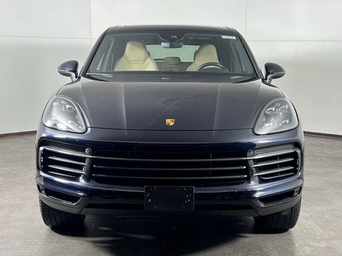 Certified 2022 Porsche Cayenne Platinum Edition w/ Premium Package Plus image 10
