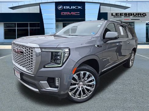Used 2021 GMC Yukon XL Denali w/ Denali Premium Package image 3