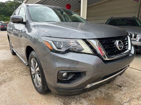 Used 2020 Nissan Pathfinder SL image 3