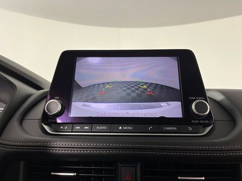 Certified 2025 Nissan Rogue SV w/ SV Premium Package FWD image 26