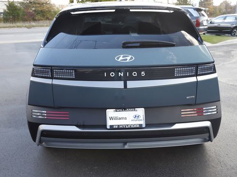 New 2026 Hyundai Ioniq 5 SEL image 6