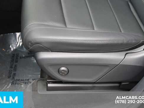 Used 2025 Mercedes-Benz GLE 450e 4MATIC w/ AMG Line Exterior image 12