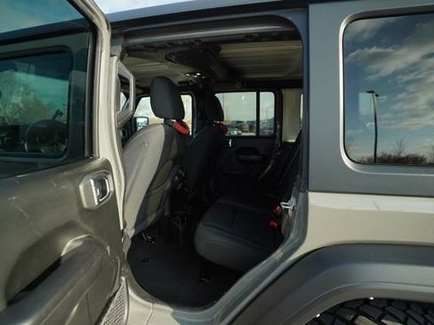 Used 2021 Jeep Wrangler Unlimited Sport image 15