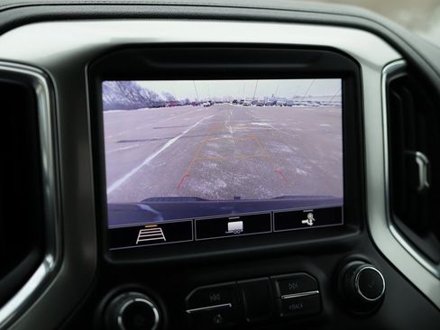 Used 2020 Chevrolet Silverado 1500 RST image 16