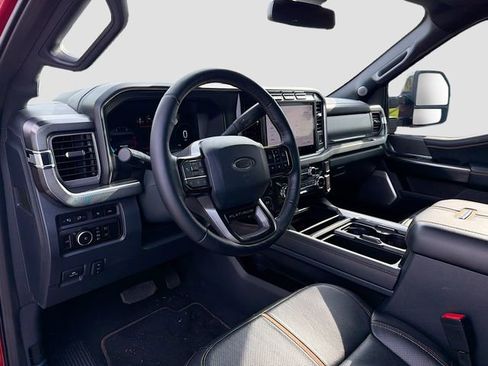 Used 2024 Ford F350 Platinum w/ FX4 Off-Road Package image 25