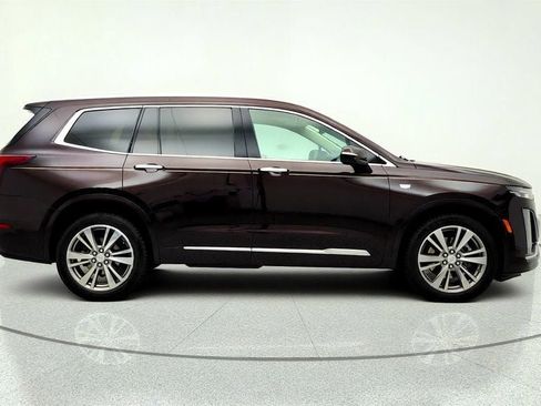 Used 2021 Cadillac XT6 Premium Luxury FWD image 4