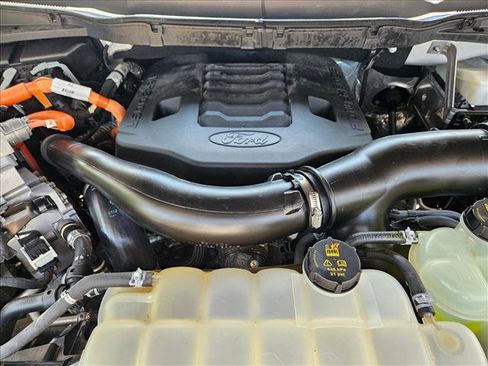 Used 2022 Ford F150 XLT w/ Equipment Group 302A High AWD/4WD image 22