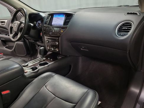 Used 2016 Nissan Pathfinder Platinum AWD/4WD image 37