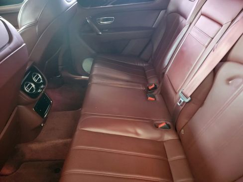 Used 2020 Bentley Bentayga image 16