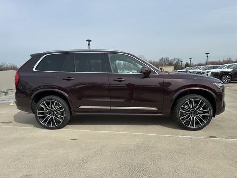 New 2026 Volvo XC90 B6 Plus w/ Protection Package image 8