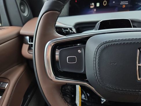 New 2026 Lincoln Navigator Reserve AWD/4WD image 21
