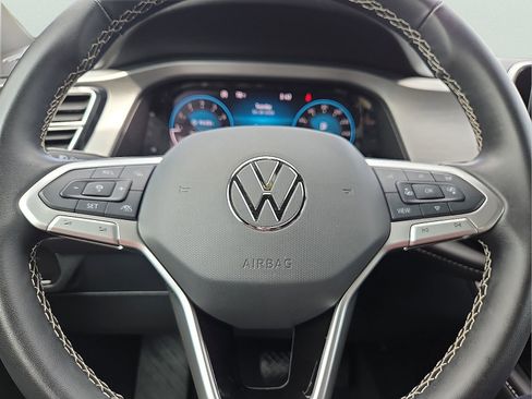 Used 2025 Volkswagen Atlas Cross Sport SE AWD/4WD image 24