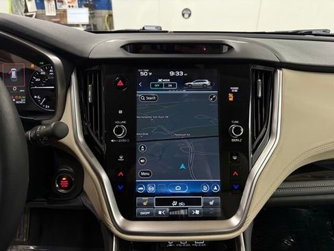 Used 2025 Subaru Outback Limited XT image 21