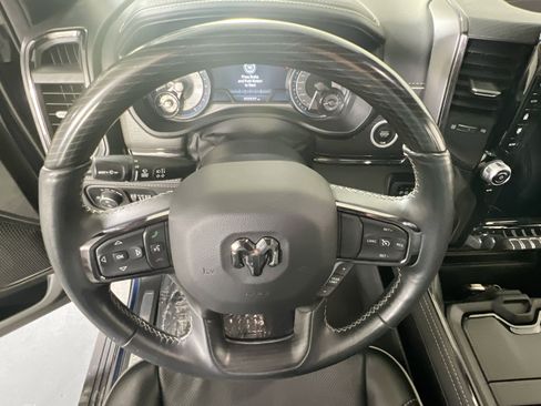 Used 2022 RAM 1500 Limited image 11
