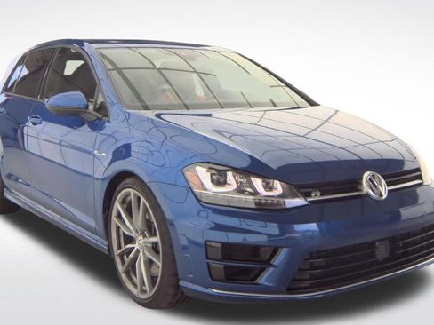 Used 2017 Volkswagen Golf R 4-Door AWD/4WD image 3