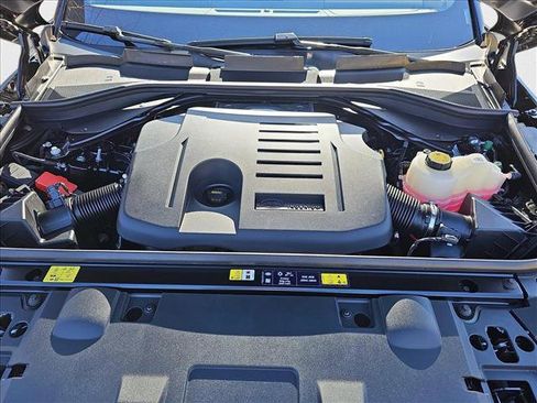 New 2025 Land Rover Range Rover Sport image 30