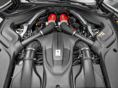 Certified 2024 Ferrari Roma image 32